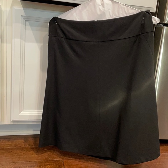 Banana Republic Dresses & Skirts - GOODWILL Banana Republic | Size 10 Black A-line Skirt. EUC.